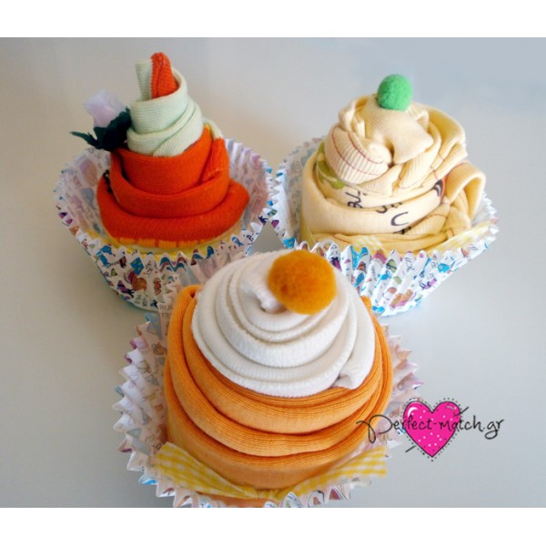 3 Πολύχρωμα Cupcakes
